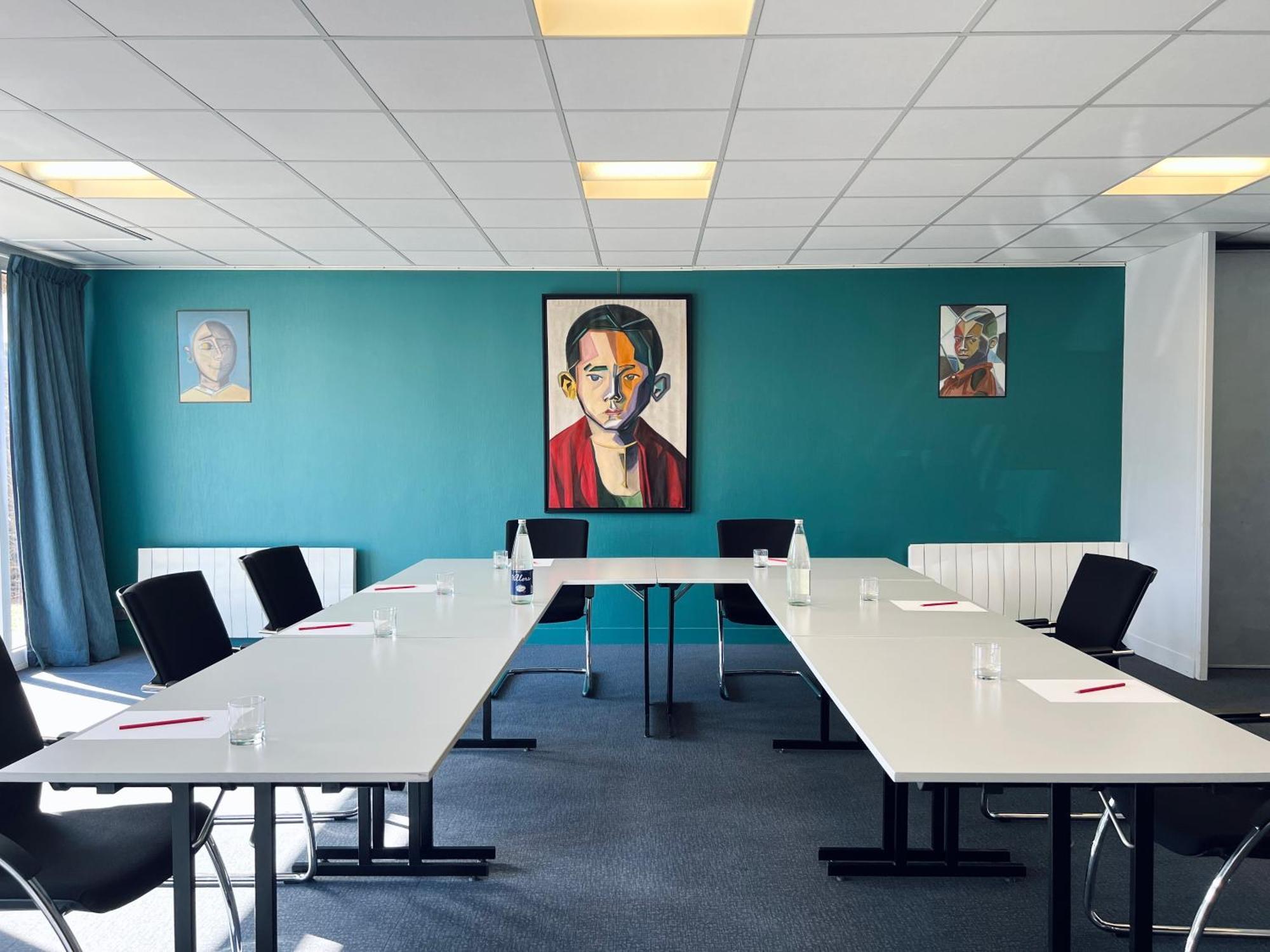 Le Pre Saint Germain Hotel Louviers Bagian luar foto